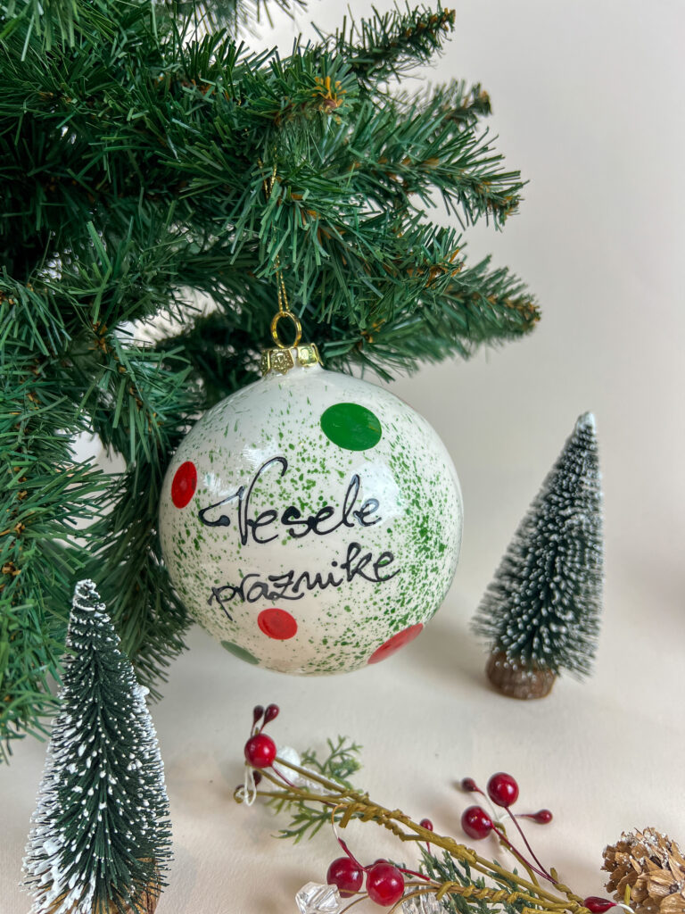 Personaliziran obesek za smreko (XL) - Božične pike