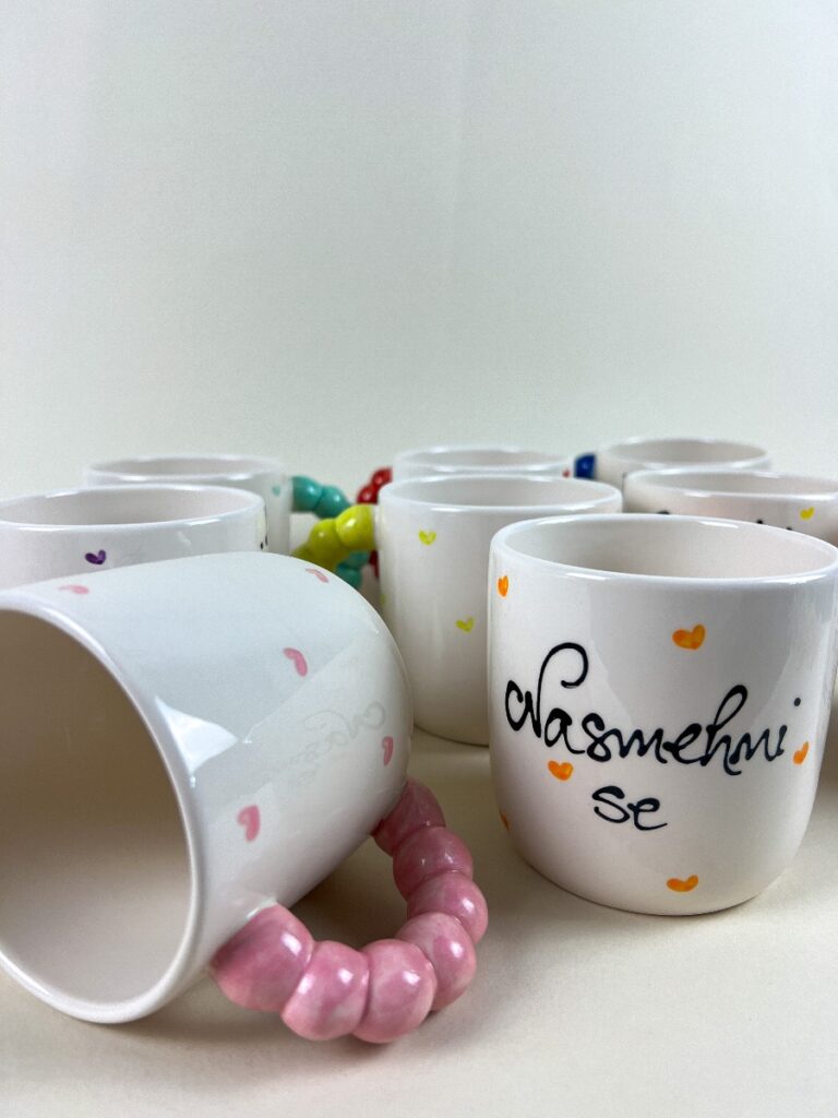 Cup Cup skodelica s srčki (0.35 L)