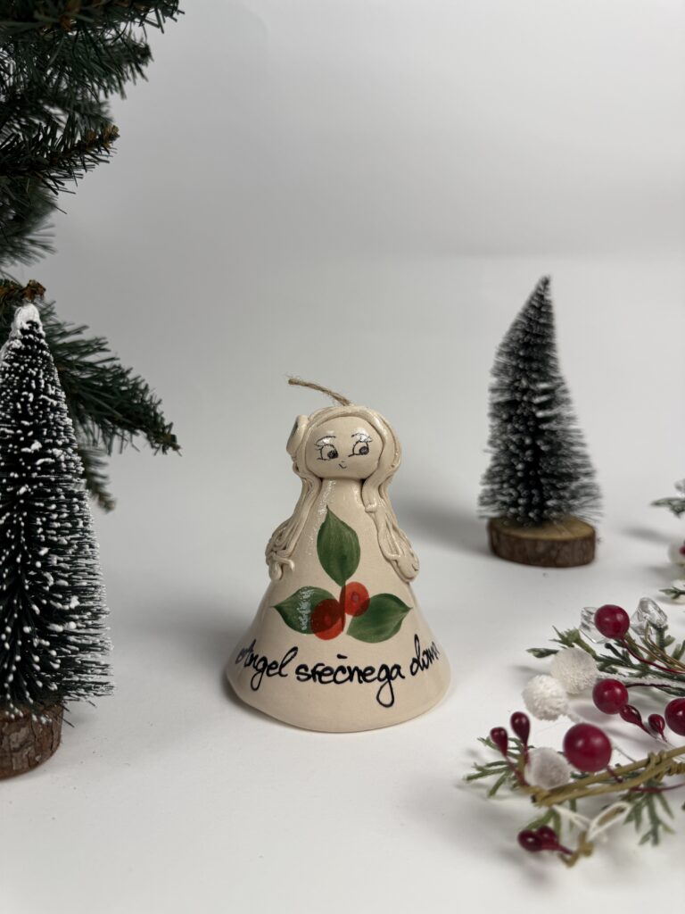 Angel s posvetilom - Božična jagoda