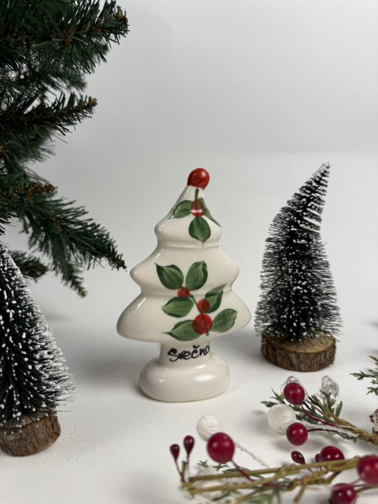 Dekorativna smreka - Božična jagoda