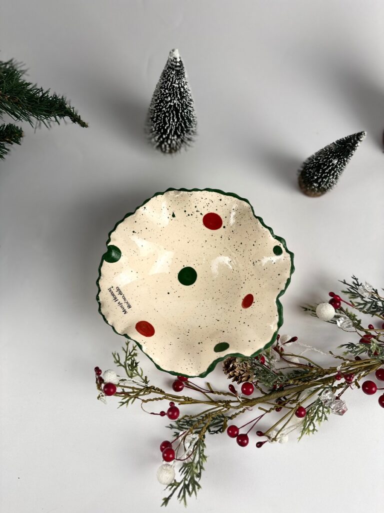 Skledica plesalka - Božične pike