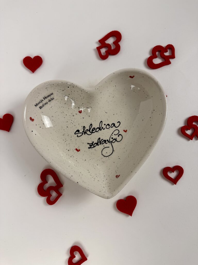 Srednja Skleda Srce - Srčki